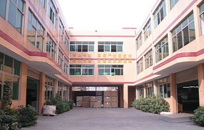 專業為客戶提供脫模、防銹、清洗、潤滑等注塑(壓鑄)模具護理潤滑產品技術解決方案的優質服務商 。環保型產品:塑膠脫模劑、工模防銹劑、模具清洗劑、模具防銹劑、頂針,工廠,廠商-東莞市龍翔模具潤滑油